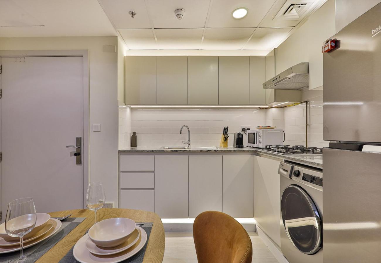 Apartment Pulse Smart Residence,jvc - - Allsopp & Allsopp